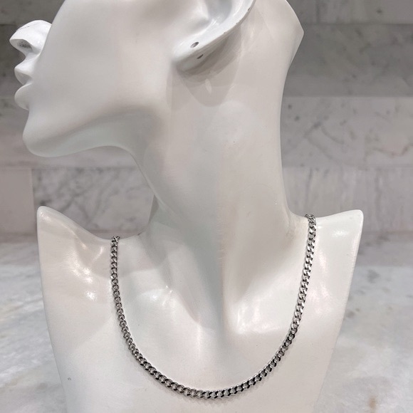 Silver Cuban Link 24” Chain Necklace - Picture 5 of 8